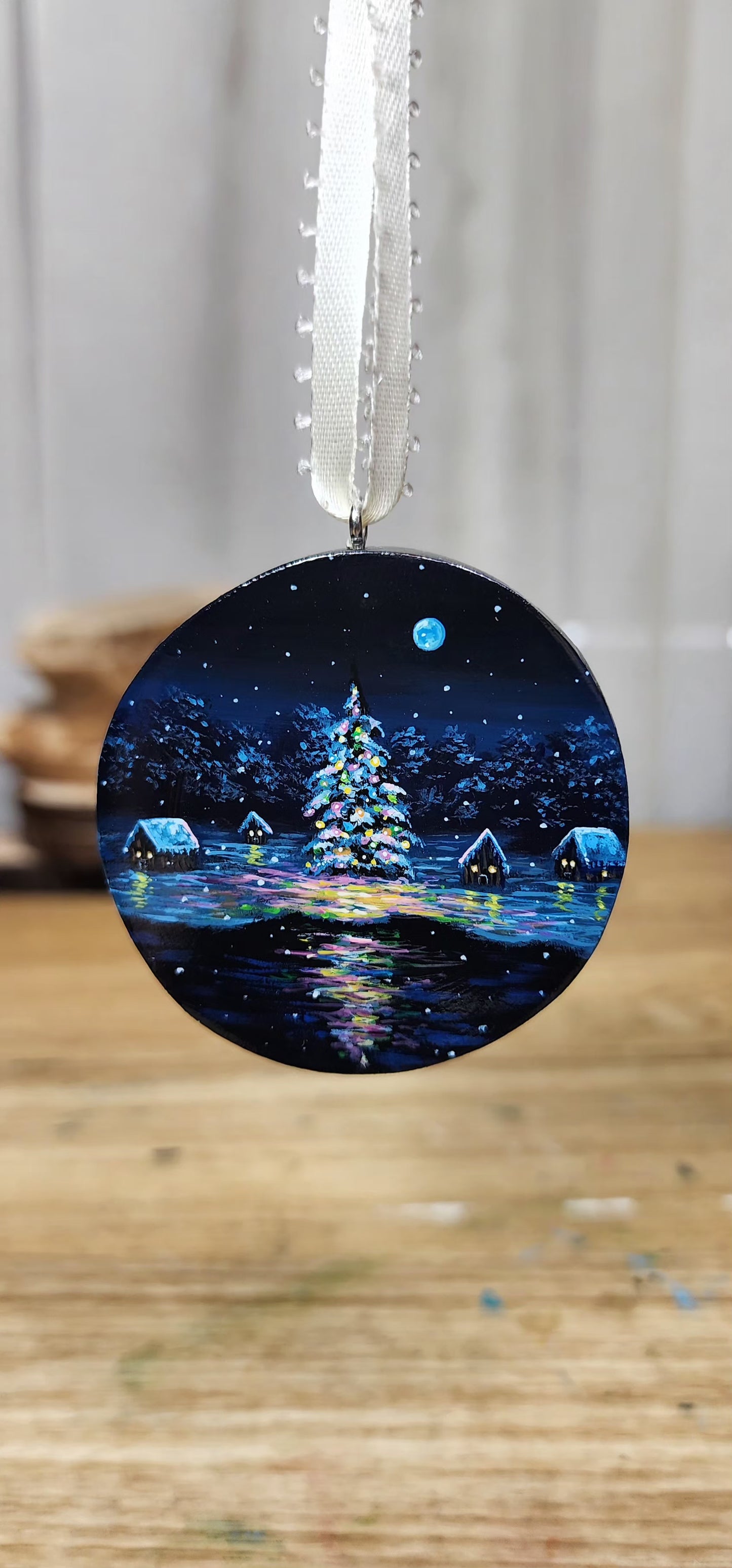 "At Night the Tree Glows"